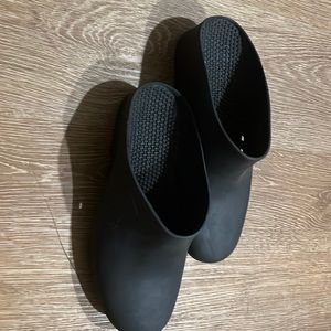 Calzuro Classic Clogs (Unisex), Black, Size 42-43EU (9.5M US) - Made in Italy